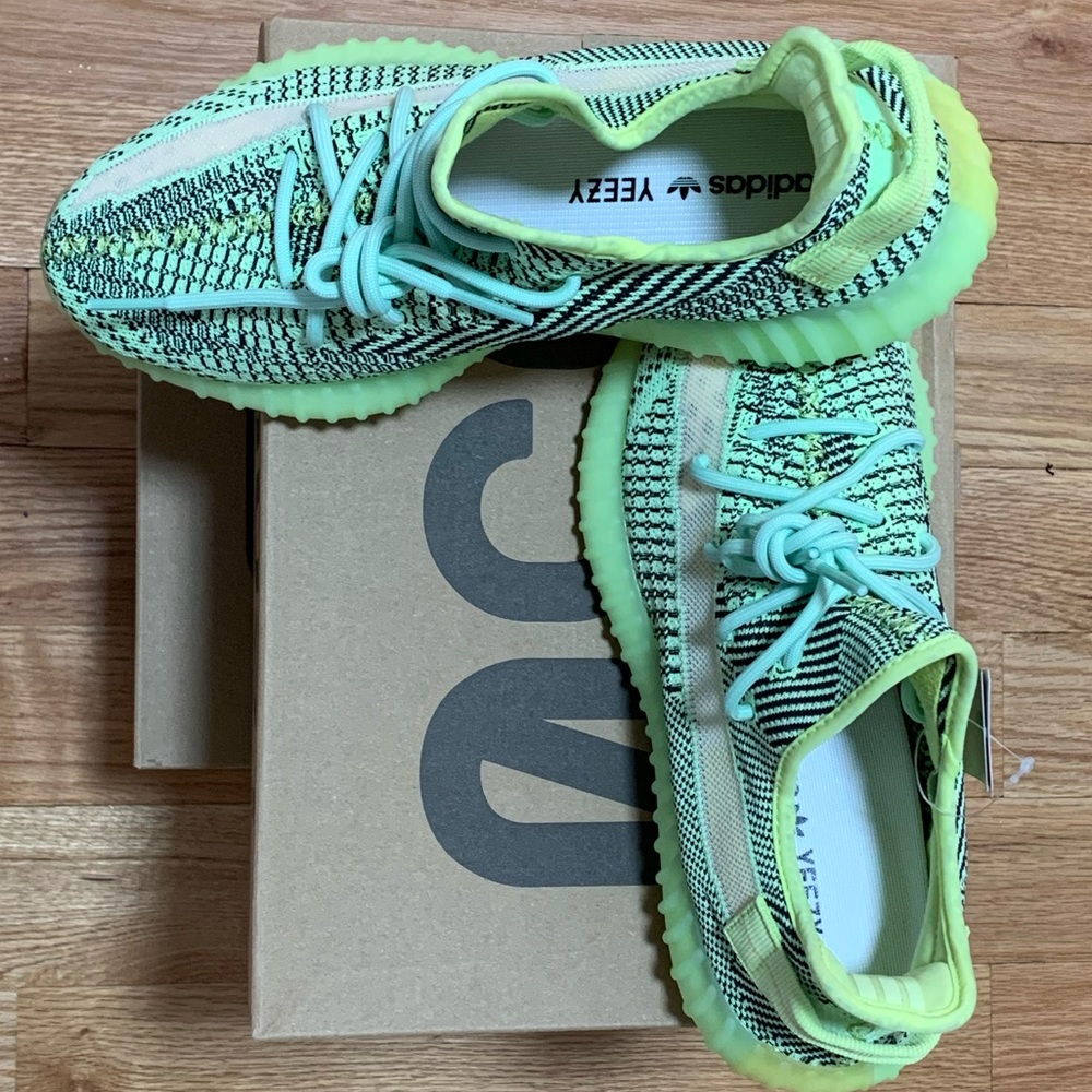 Price is Firm 🔸 Yeezy Boost 350 V2 by Adidas - Picture 5 of 13